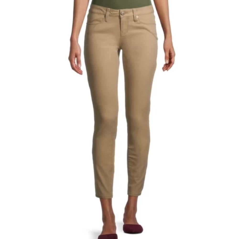No Boundaries Classic Skinny Jeans